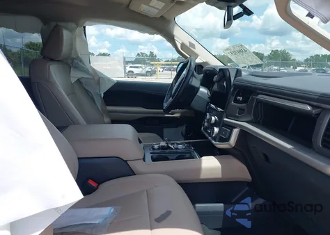 2024 Ford Expedition Xlt Max z USA, uszkodzony, nr VIN 1FMJK1J81REA33559